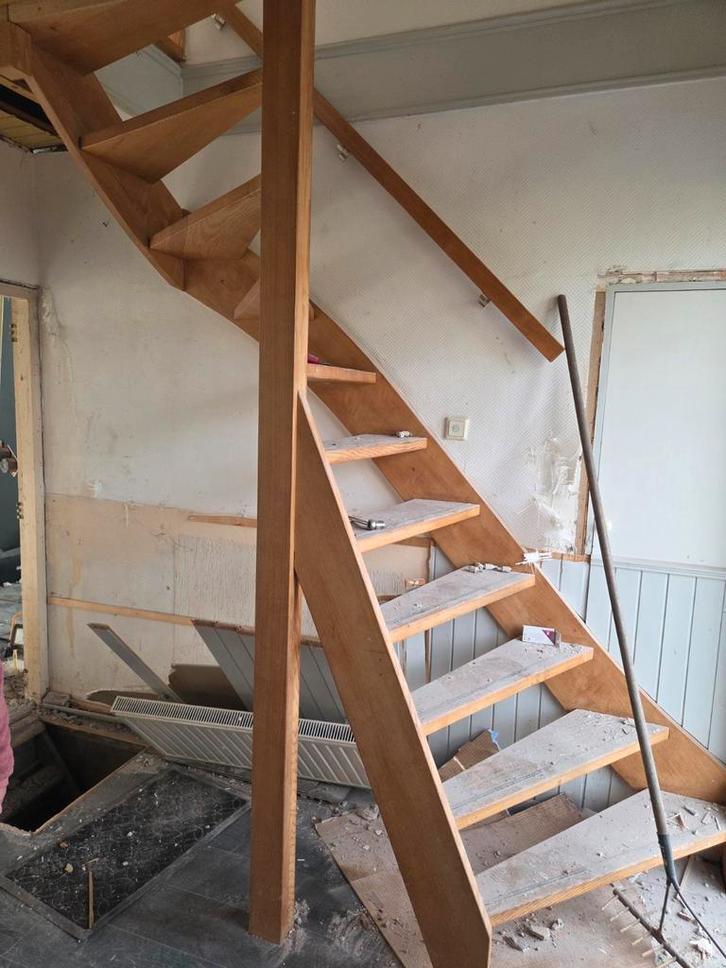 Houten Trap - Gebruikt, Doe-het-zelf en Verbouw, Ladders en Trappen, Gebruikt, Trap, 2 tot 4 meter, Ophalen of Verzenden