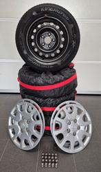 Set banden Hyundai i30, 5x114.3 naaf 67,1mm kia Mazda Jeep, Auto diversen, Wieldoppen, Ophalen