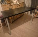 Zwarte Ikea-tafel/bureau, 120 x 60 cm, verstelbare poten, Ophalen, In hoogte verstelbaar, Zo goed als nieuw