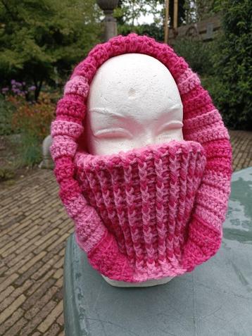 Gehaakte roze WOLLEN balaclava bivakmuts met dubbele col beschikbaar voor biedingen