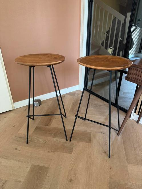2 x Barkruk Raw Materials Amsterdam – Industrieel & stijlvol, Huis en Inrichting, Barkrukken, Zo goed als nieuw, 60 tot 90 cm
