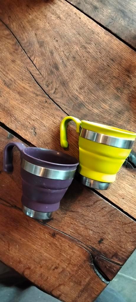 2 vouw bekers koffie thee camping, Caravans en Kamperen, Kampeeraccessoires, Zo goed als nieuw, Ophalen of Verzenden