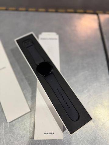 Samsung Galaxy Watch 6 Graphite 40 mm | ZGAN € 134,99 beschikbaar voor biedingen