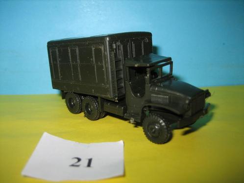 (ZZ) kavel met  Leger-vrachtwagens  ROCO, Hobby en Vrije tijd, Modelauto's | 1:87, Zo goed als nieuw, Bus of Vrachtwagen, Roco