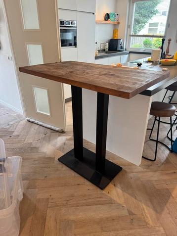 Bar tafel / Sta tafel Eiken op stalen voet beschikbaar voor biedingen