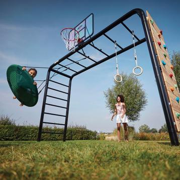 Berg Playbase klimmen, schommelen, sporten alles in 1!!! beschikbaar voor biedingen