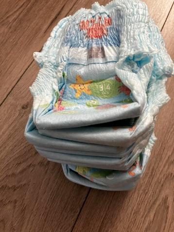 Stapel zwemluiers maat 3/4 kruidvat beschikbaar voor biedingen