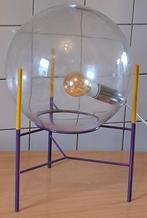 Vloerlamp . Glas. Metalen drager. 43 cm., Huis en Inrichting, Ophalen, Post modern, Minder dan 100 cm, Glas