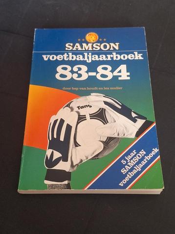 Samson Voetbaljaarboek 1983/1984 beschikbaar voor biedingen