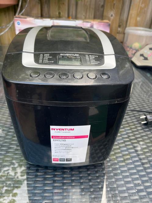 Inventum BM121B Broodbakmachine, Witgoed en Apparatuur, Broodbakmachines, Gebruikt, Met timer, 800 tot 1200 gram deeg, Kijkvenster
