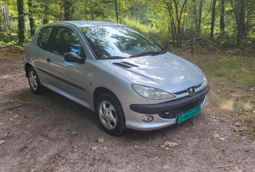 Peugeot 206 1.4 X-line 3D 2001  ✅️ ️Nieuwe APK 27-09-2026  beschikbaar voor biedingen