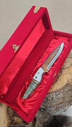 Prachtig handgemaakt mes in luxe doos 24k gold., Verzamelen, Ophalen of Verzenden, Nieuw