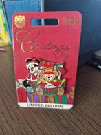 Disney Christmas day 2020 Limited Edition Pin, Ophalen of Verzenden, Nieuw, Figuurtje, Speldje of Pin