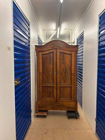 Antieke noten houten Art deco toog/ linnenkast beschikbaar voor biedingen