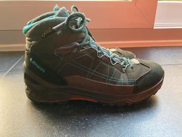 Lowa Kinder Wandelschoenen Maat 35 beschikbaar voor biedingen