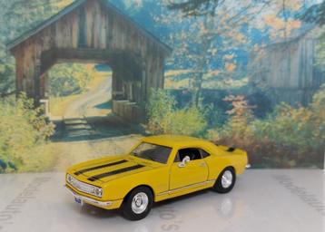 1:43 Chevrolet Camaro Z28; 2-door coupe 1967; Road Signature beschikbaar voor biedingen