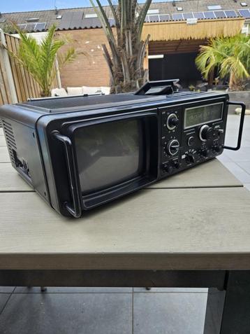 Leuk jaren 70 ISP Radio Cassette Tv model RTC-4020.... beschikbaar voor biedingen