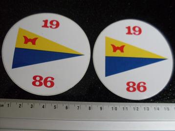 2x sticker schippersvlag driehoek geel blauw 1986 logo beschikbaar voor biedingen