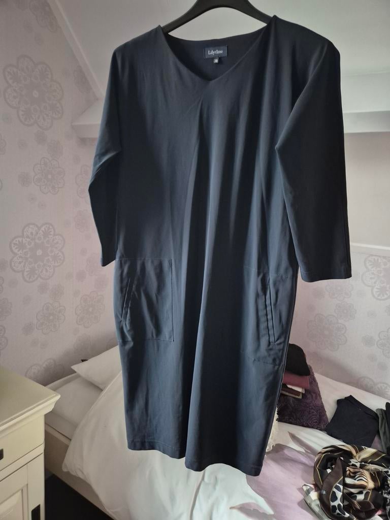 Jurk Lilytime maat 38 donkerblauw, Ophalen of Verzenden, Zo goed als nieuw, Maat 38/40 (M), Blauw