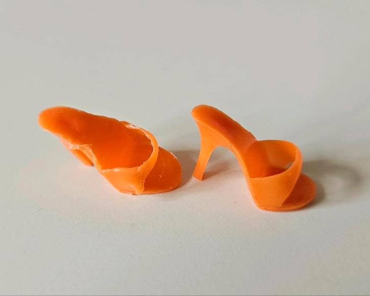 Vintage Barbie schoentjes OTS oranje 60's, Verzamelen, Poppen, Kleertjes, Ophalen of Verzenden