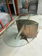 Glazen tafel met metalen onderstel, 200 cm of meer, 100 tot 150 cm, Gebruikt, 50 tot 75 cm