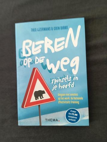 Beren op de weg beschikbaar voor biedingen
