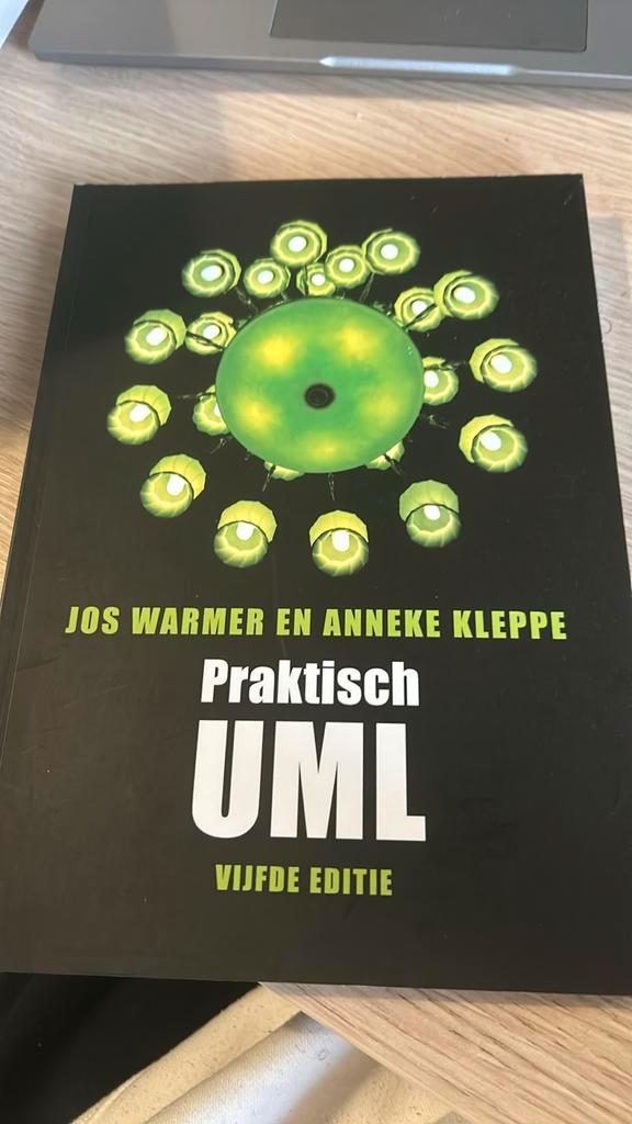 Praktisch UML - Jos Warmer & Anneke Kleppe, Boeken, Informatica en Computer, Zo goed als nieuw, Programmeertaal of Theorie, Ophalen of Verzenden