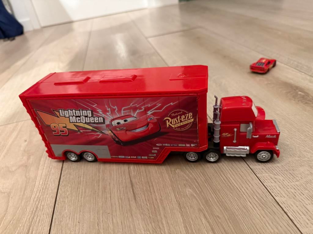 Mack Cars speelgoedauto en racebaan in 1 / Cars, Ophalen of Verzenden, Gebruikt, Jongen of Meisje