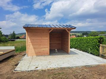 Stevige schuilstal 3x4m met voorwand in massief Dougalshout beschikbaar voor biedingen