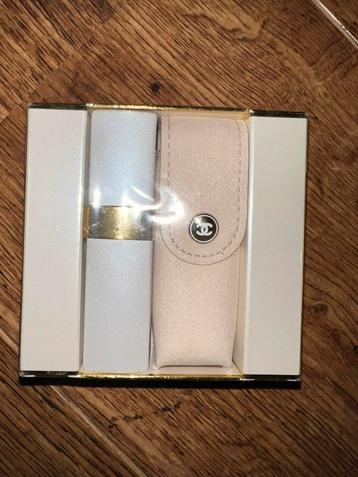 Coco chanel collectors item beschikbaar voor biedingen