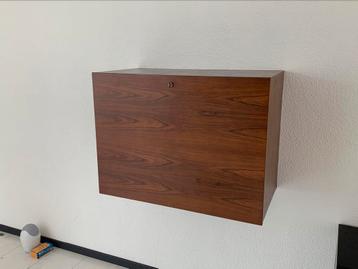 Bar beschikbaar voor biedingen
