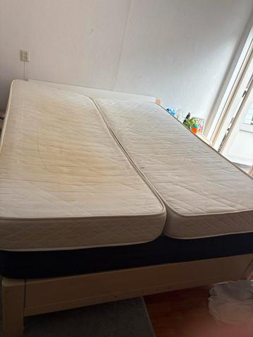 2 Matrassen met Toppers - 80x200 cm beschikbaar voor biedingen