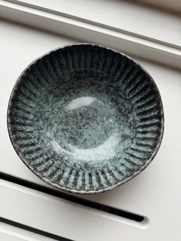 Madam Stoltz Aardewerk Schaal Groen-Blauw (6 stuks), Huis en Inrichting, Keuken | Servies, Zo goed als nieuw, Schaal of Schalen
