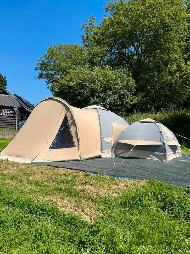 Karsten oppompbare tent Family+ staalgrijs uitstekende staat, Caravans en Kamperen, Tenten, tot en met 6, Zo goed als nieuw, Ophalen of Verzenden