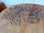 100 oude tinnen soldaatjes, ruiters, kanonnen, paarden enz.., Antiek en Kunst, Ophalen of Verzenden