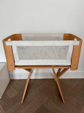 Bednest Cosleeper Wieg Design beschikbaar voor biedingen
