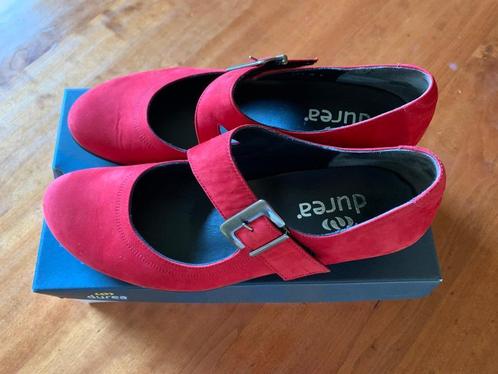 Gabor rode pump maat 39, Kleding | Dames, Schoenen, Zo goed als nieuw, Pumps, Rood, Verzenden