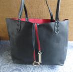 zwarte handtas met rode voering, Handtas, Ophalen of Verzenden, Zo goed als nieuw, Zwart