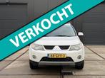 Mitsubishi Outlander 2.2 DI-D Instyle Navi Pano 4wd Leer, Zwart, 7 stoelen, Wit, Vierwielaandrijving