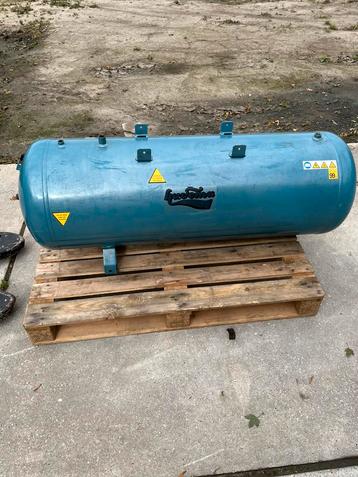 Luchttank 200 liter beschikbaar voor biedingen