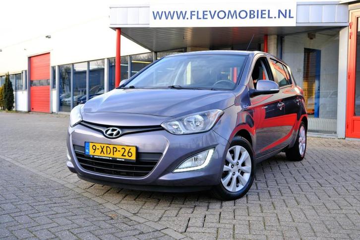 Hyundai I20 1.2i i-Deal 5-drs Airco|Navi, Auto's, Hyundai, Bedrijf, Te koop, i20, ABS, Airbags, Airconditioning, Alarm, Bluetooth