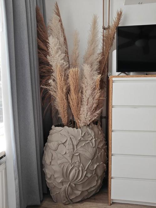 Grote vaas / bloempot incl pluimen zand/beige, Huis en Inrichting, Woonaccessoires | Droogbloemen, Zo goed als nieuw, Ophalen