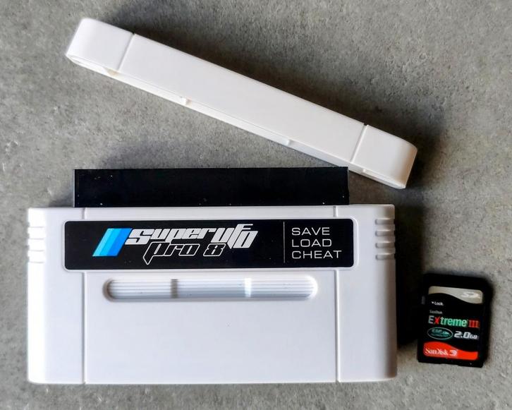 Kopiecart Super UFO Pro 8 - Save/Load, Spelcomputers en Games, Games | Nintendo Super NES, Gebruikt, Overige genres, 1 speler