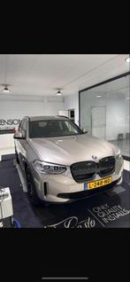 BMW iX3 286pk Aut 2021 Grijs. Absolute NIEUWSTAAT, Automaat, Achterwielaandrijving, 750 kg, 31 min