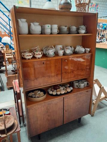 Vintage Wandkast/Servieskast Highboard beschikbaar voor biedingen