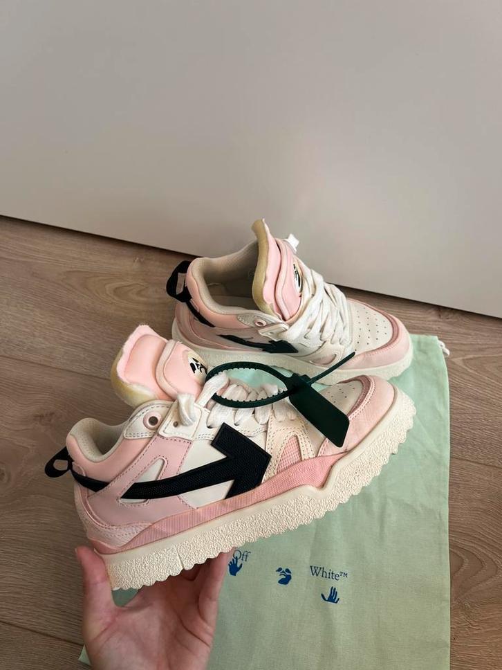 Off-White dames sneaker, Kleding | Dames, Schoenen, Zo goed als nieuw, Sneakers of Gympen, Overige kleuren, Ophalen of Verzenden