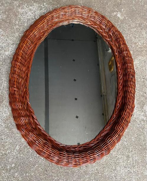 Ovale spiegel met rotan rand, Verzamelen, Retro, Huis en Inrichting, Ophalen of Verzenden