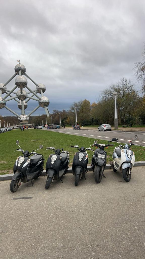 Sym mio 50 gezocht, Fietsen en Brommers, Scooters | SYM, Zo goed als nieuw, Overige modellen, Maximaal 25 km/u, Benzine, Ophalen