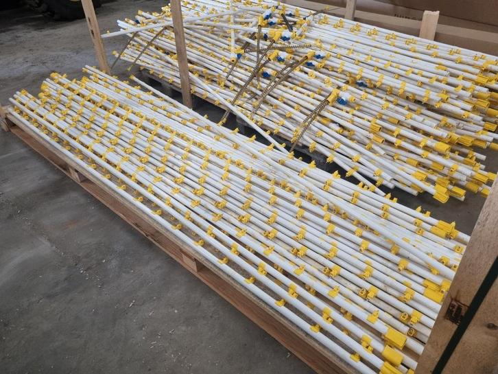 Valco drinklijnen pluimvee inventaris 1400 mtr, Doe-het-zelf en Verbouw, Metalen, Gebruikt, Ophalen of Verzenden