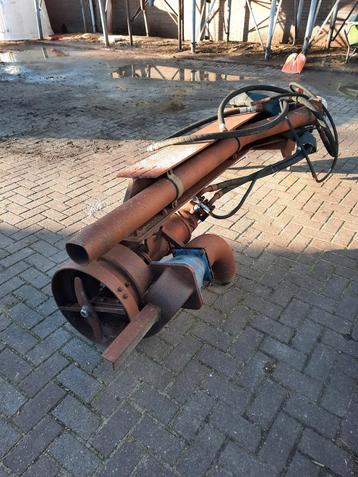 Doda mestpomp mixer baggerpomp kraan beschikbaar voor biedingen